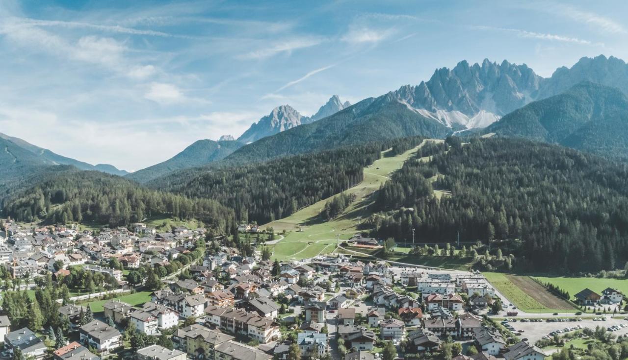 Hotel Villa Waldheim San Candido Eksteriør billede