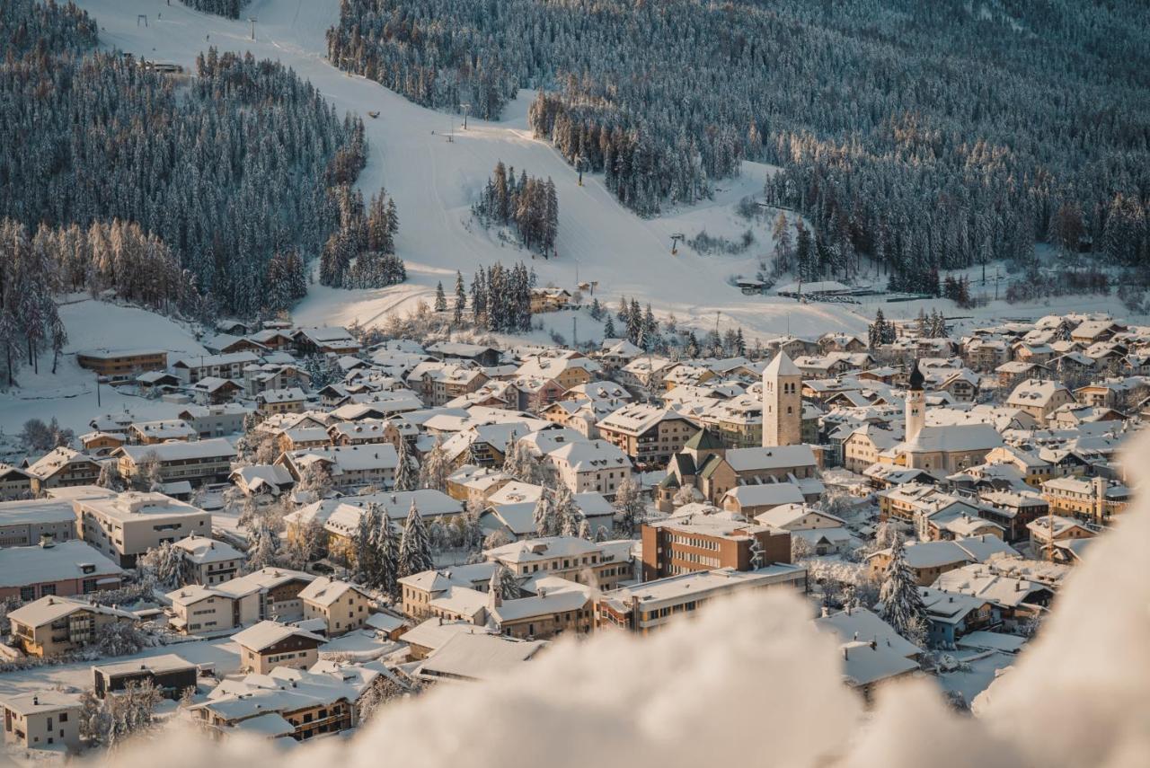 Hotel Villa Waldheim San Candido Eksteriør billede