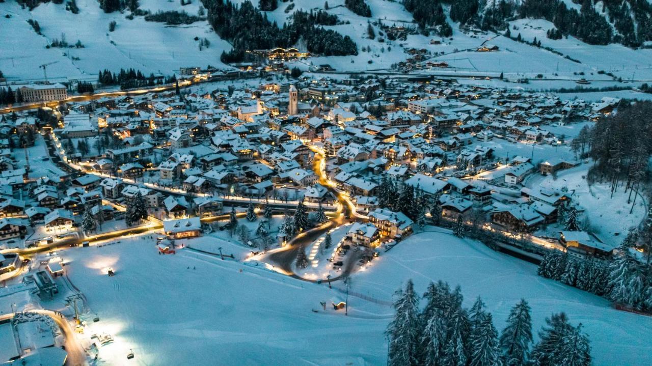 Hotel Villa Waldheim San Candido Eksteriør billede