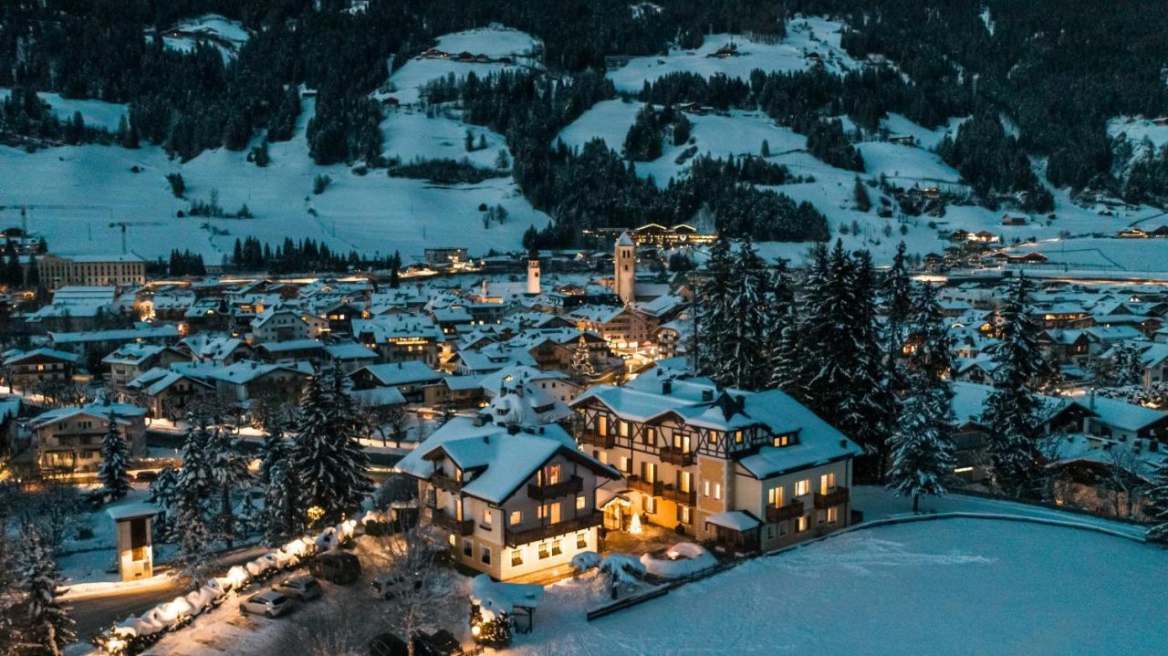 Hotel Villa Waldheim San Candido Eksteriør billede