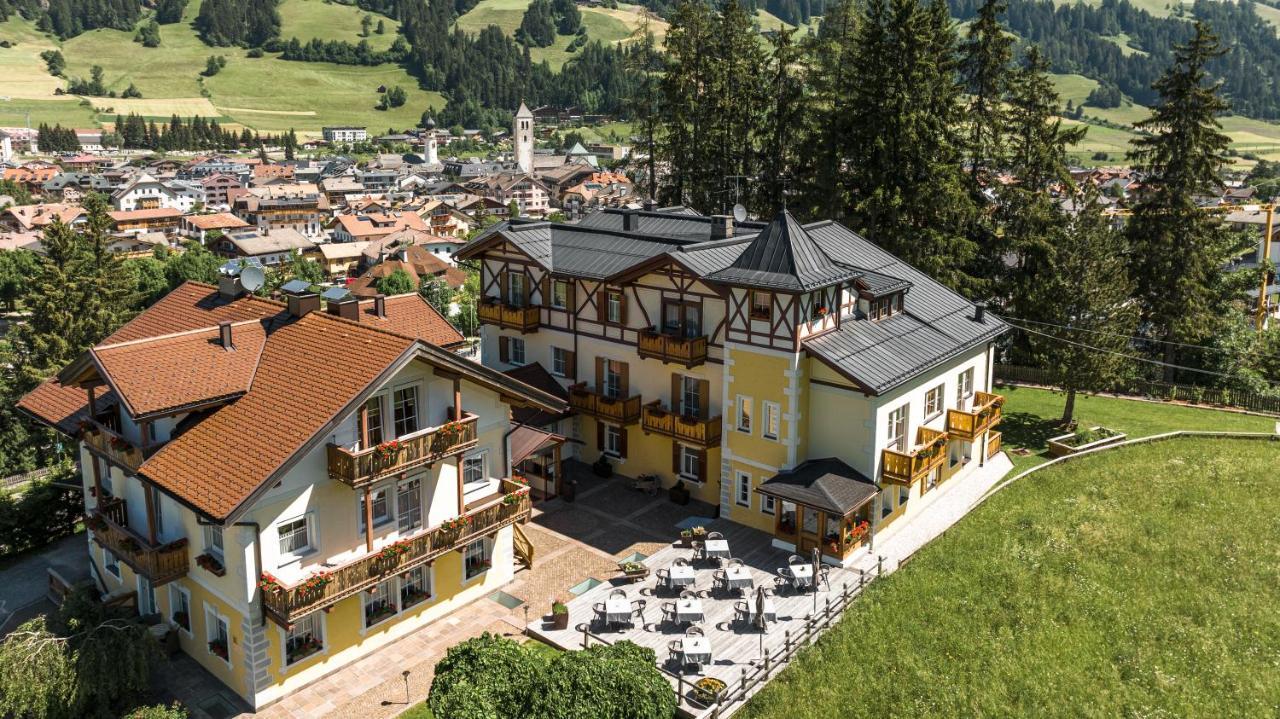 Hotel Villa Waldheim San Candido Eksteriør billede