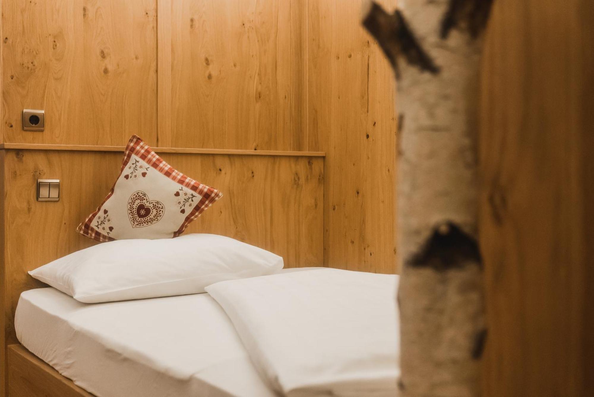 Hotel Villa Waldheim San Candido Eksteriør billede
