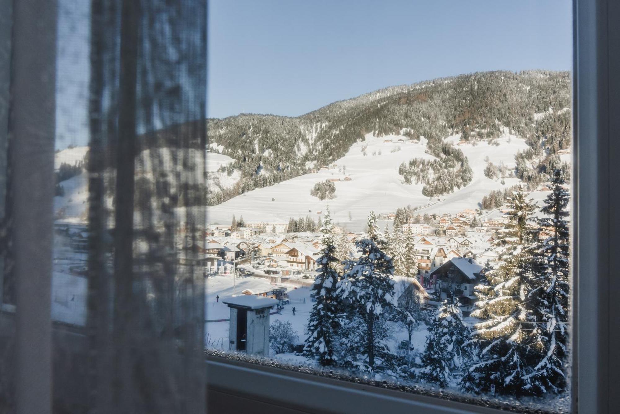 Hotel Villa Waldheim San Candido Eksteriør billede